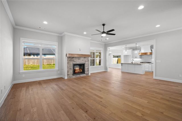 2204 Charles Street, Pea Ridge, AR 72751