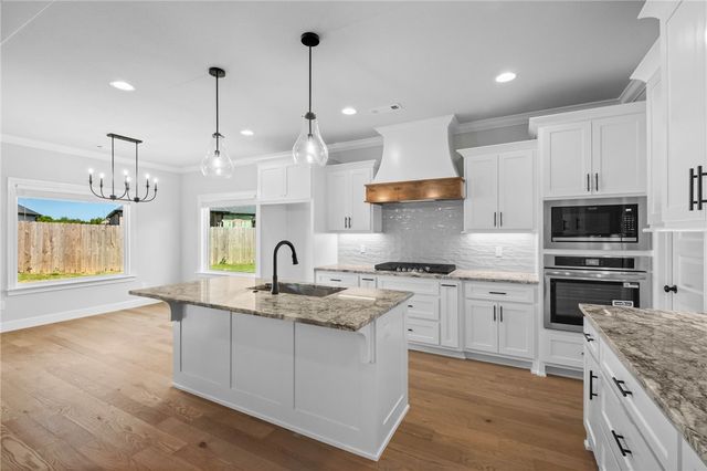 2204 Charles Street, Pea Ridge, AR 72751
