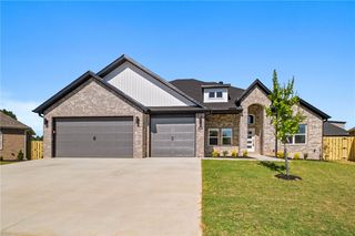 2204 Charles Street, Pea Ridge, AR 72751