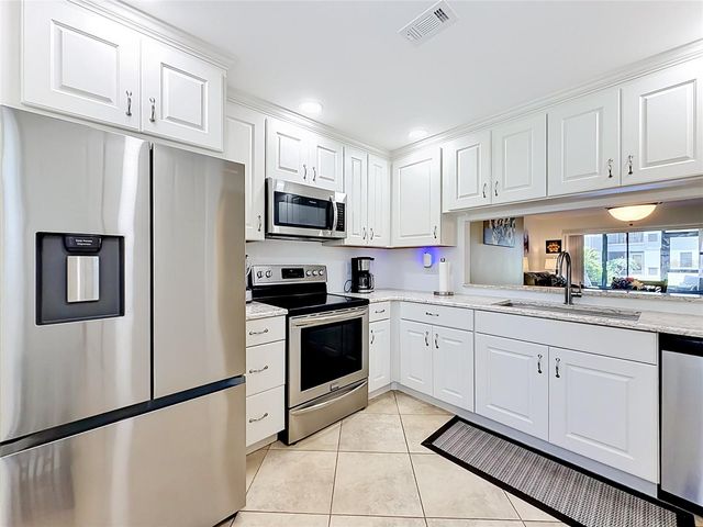 2650 COUNTRYSIDE BOULEVARD E103, Clearwater, FL 33761