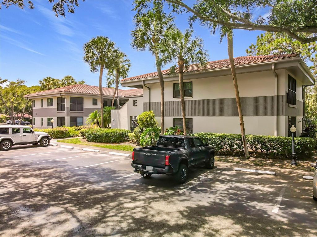 2650 COUNTRYSIDE BOULEVARD E103, Clearwater, FL 33761