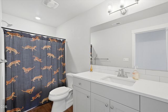 20732 SE Iron Horse Lane, Bend, OR 97702