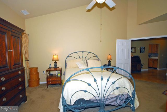 6 RIDGWAY DR, Bordentown, NJ 08505