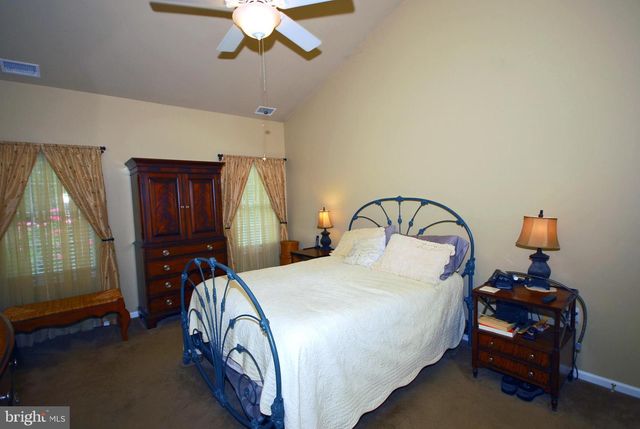 6 RIDGWAY DR, Bordentown, NJ 08505