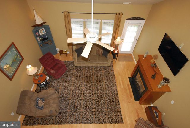 6 RIDGWAY DR, Bordentown, NJ 08505