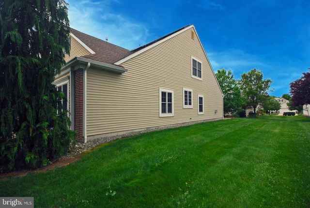 6 RIDGWAY DR, Bordentown, NJ 08505