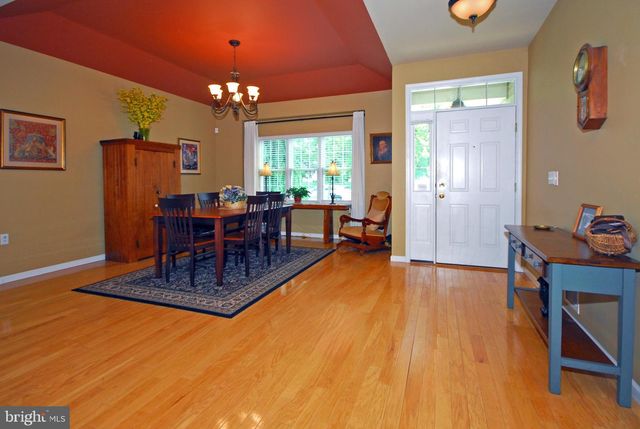 6 RIDGWAY DR, Bordentown, NJ 08505