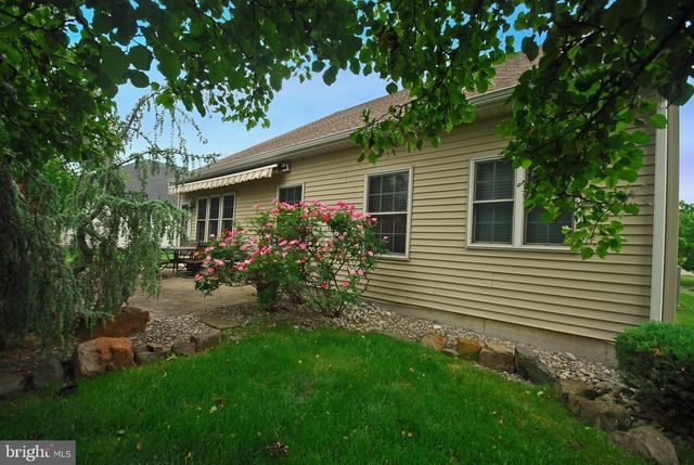 6 RIDGWAY DR, Bordentown, NJ 08505