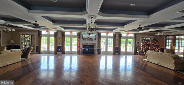 6 RIDGWAY DR, Bordentown, NJ 08505