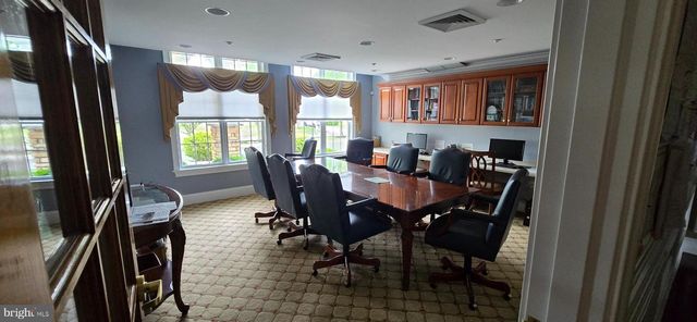 6 RIDGWAY DR, Bordentown, NJ 08505