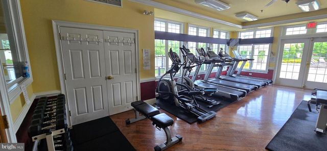 6 RIDGWAY DR, Bordentown, NJ 08505