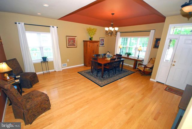 6 RIDGWAY DR, Bordentown, NJ 08505