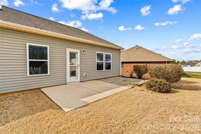 128 Water Ski Drive, Statesville, NC 28677