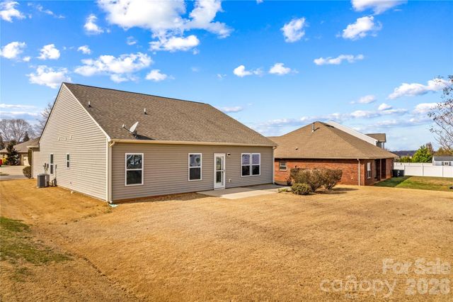 128 Water Ski Drive, Statesville, NC 28677