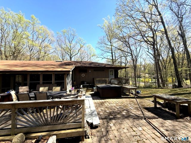 345 Rimmon Road, Woodbridge, CT 06525
