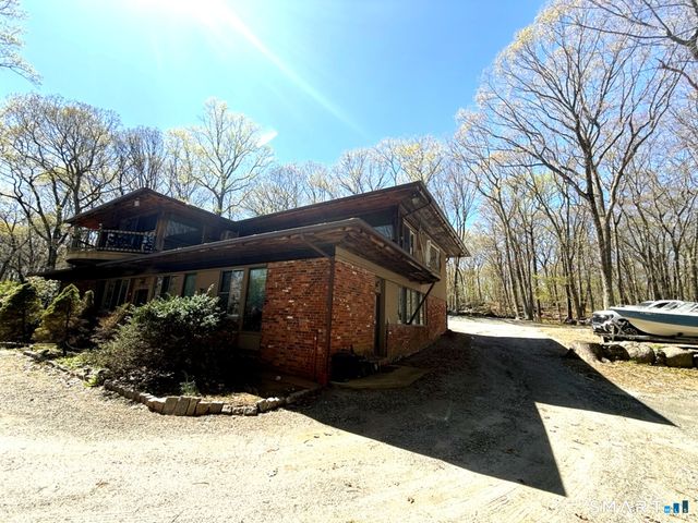 345 Rimmon Road, Woodbridge, CT 06525