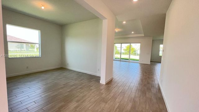 1097 Haywagon Trail 1097, Loxahatchee, FL 33470
