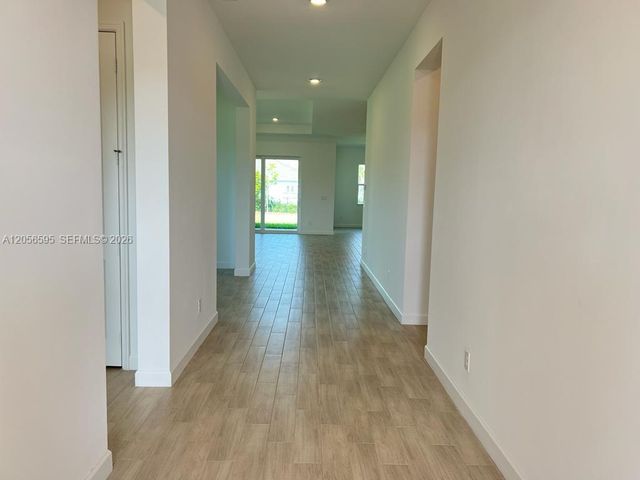 1097 Haywagon Trail 1097, Loxahatchee, FL 33470