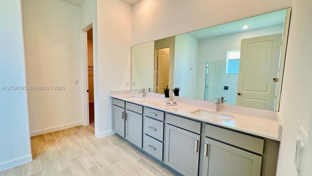 1097 Haywagon Trail 1097, Loxahatchee, FL 33470