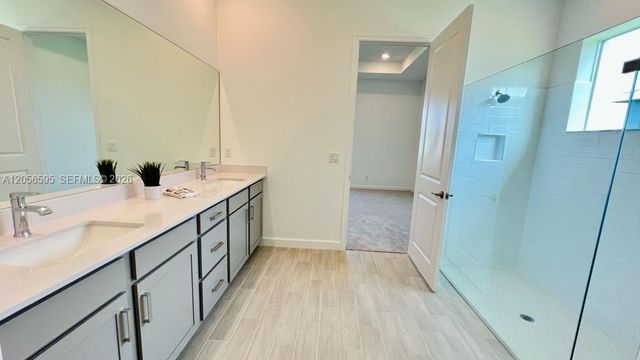 1097 Haywagon Trail 1097, Loxahatchee, FL 33470