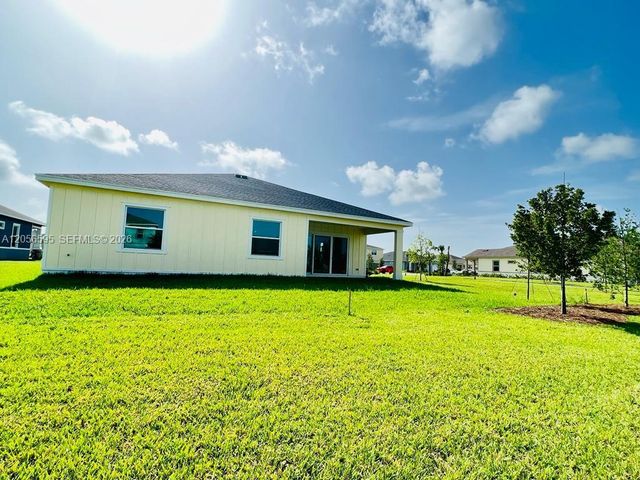 1097 Haywagon Trail 1097, Loxahatchee, FL 33470