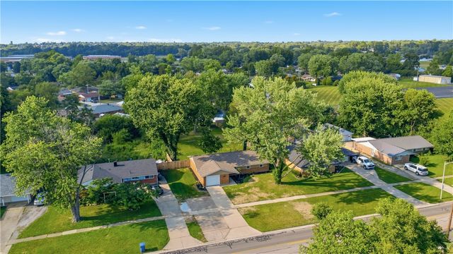 4877 Fishburg Road, Huber Heights, OH 45424
