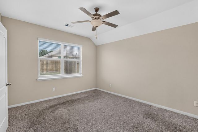 504 Cross Ridge Circle N, Fort Worth, TX 76120