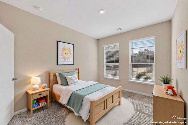 504 Cross Ridge Circle N, Fort Worth, TX 76120