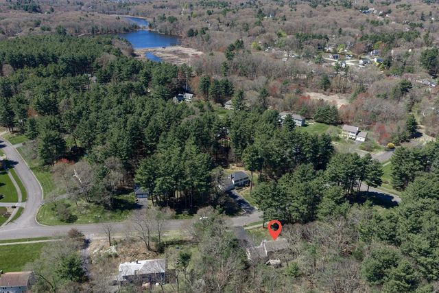 8 Griffin Rd, Franklin, MA 02038