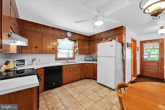 297 TIELMAN RD, Ashland, PA 17921