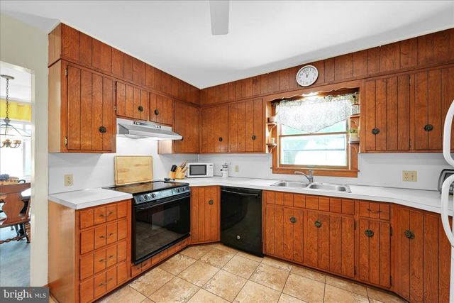 297 TIELMAN RD, Ashland, PA 17921