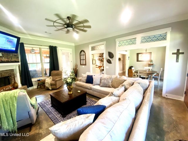 115 Pinedale Road, Terry, MS 39170