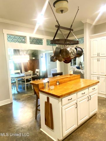 115 Pinedale Road, Terry, MS 39170
