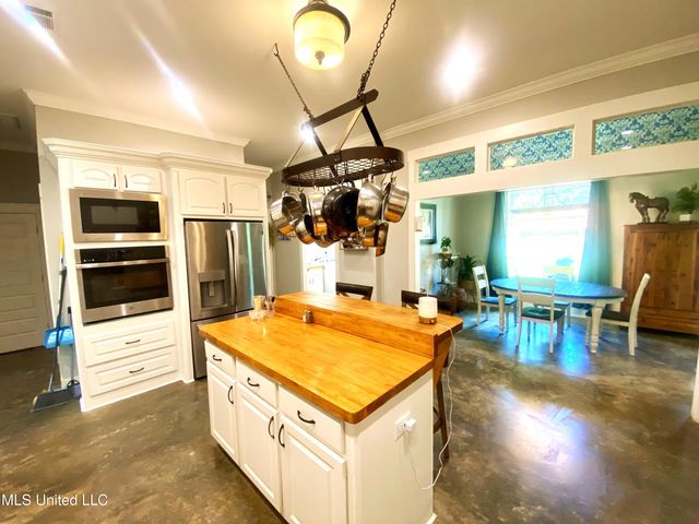 115 Pinedale Road, Terry, MS 39170