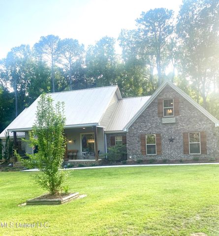 115 Pinedale Road, Terry, MS 39170