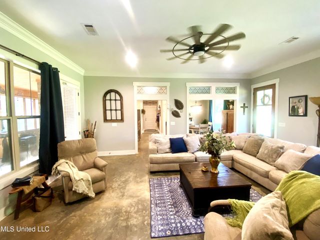 115 Pinedale Road, Terry, MS 39170
