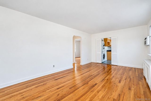 260-13 74th Avenue 1, Glen Oaks, NY 11004