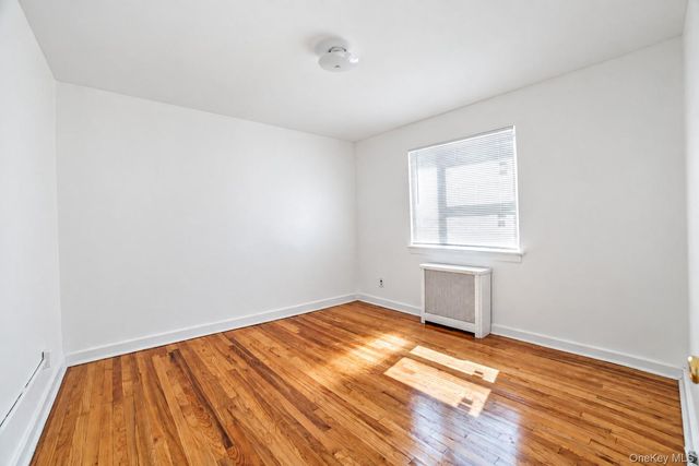 260-13 74th Avenue 1, Glen Oaks, NY 11004