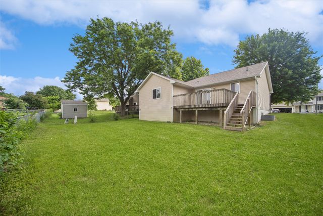 3300 E 43rd Street, Des Moines, IA 50317
