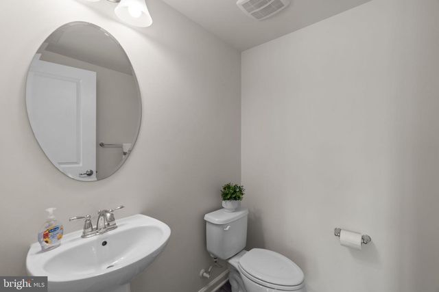 7422 WILLOW BOTTOM RD, Sykesville, MD 21784