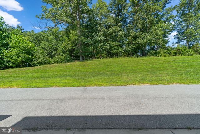 7422 WILLOW BOTTOM RD, Sykesville, MD 21784