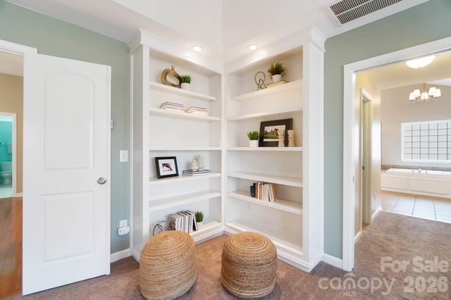 1021 Forbishire Drive, Matthews, NC 28104