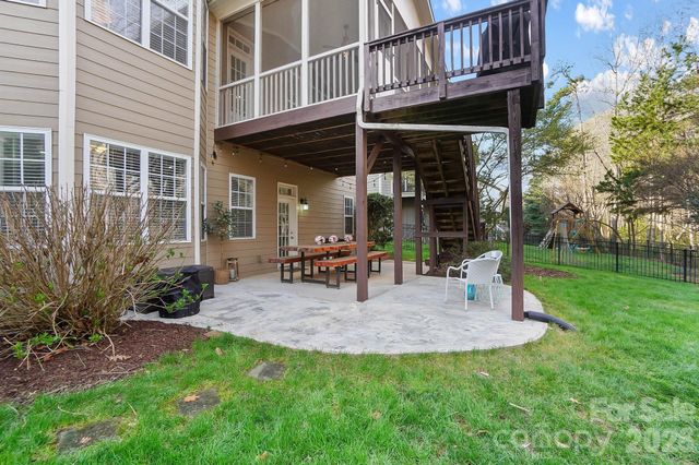 1021 Forbishire Drive, Matthews, NC 28104