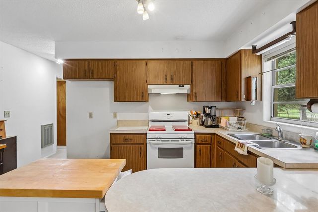 774 SE 116TH LANE, Webster, FL 33597