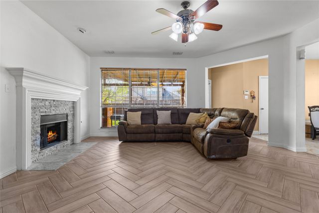 7013 Bickers Drive, Rowlett, TX 75089