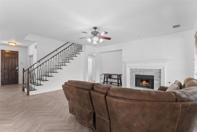 7013 Bickers Drive, Rowlett, TX 75089