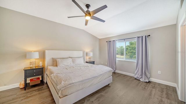 6122 BLUE RUNNER COURT, Lakewood Ranch, FL 34202