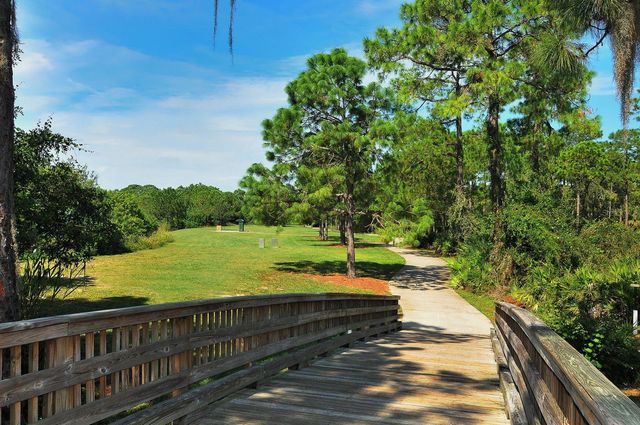 6122 BLUE RUNNER COURT, Lakewood Ranch, FL 34202