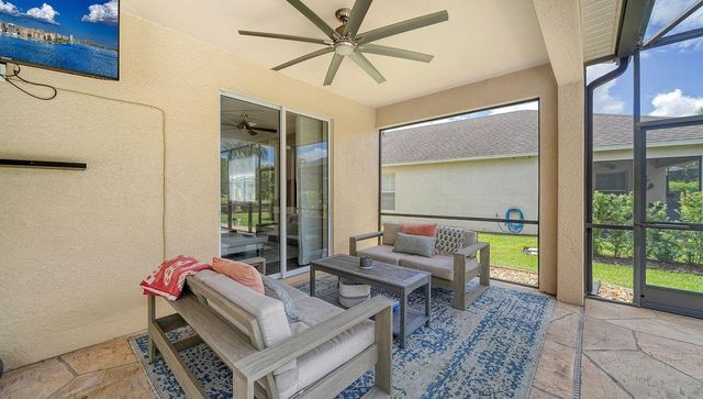 6122 BLUE RUNNER COURT, Lakewood Ranch, FL 34202