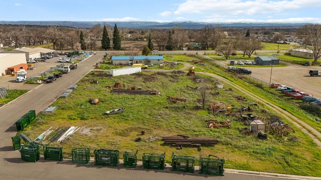 Hay Way, Cottonwood, CA 96022